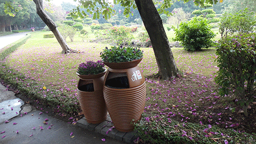 汕頭玻璃鋼花盆垃圾桶,點綴公園好環(huán)境。